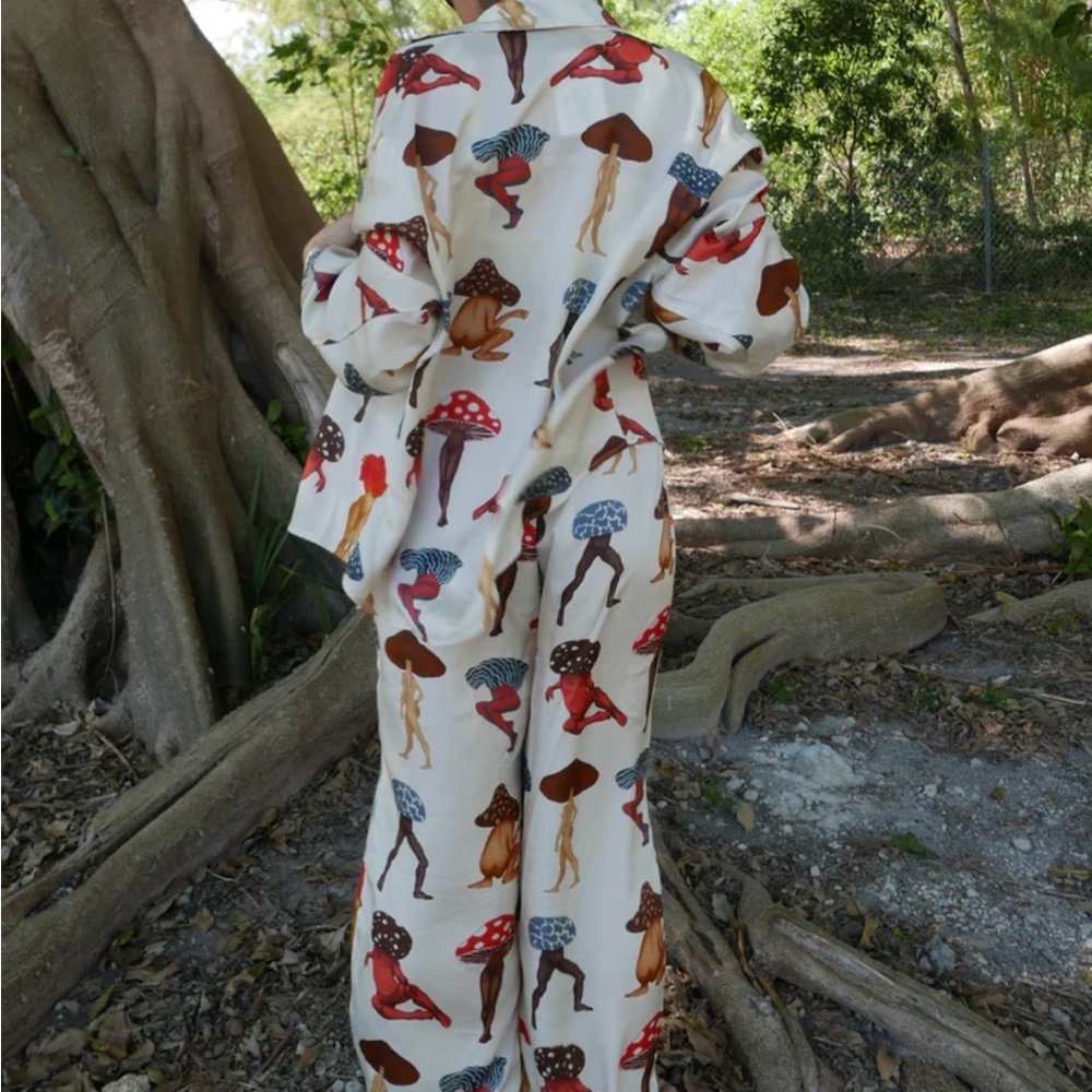 MERSHY Magic Mushroom Print Pajama Set NWT - Picture 6 of 16